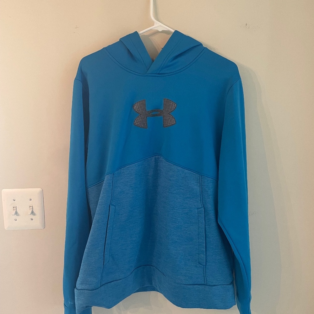 Under Armour Sweatshirt - size medium - light blue- like new great shape
